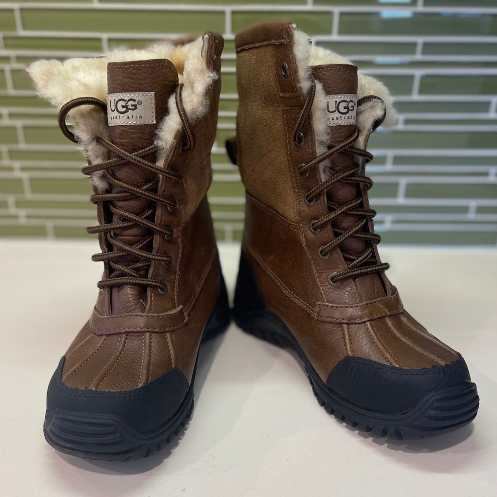 UGG Chestnut Adirondack III Waterproof Boots sz 6